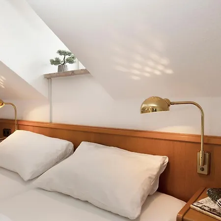 Kaiserhof 38 Muschelkrebs * كيلينهوسن