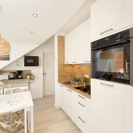 Kaiserhof 38 Muschelkrebs *