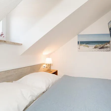 Apartment Muschelkrebs Mit Balkon Im Kaiserhof 3 Kellenhusen
